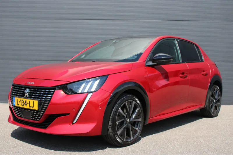 Peugeot 208 (2021)