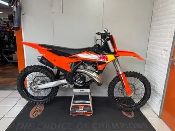 KTM 250 SX (2025) — foto 1