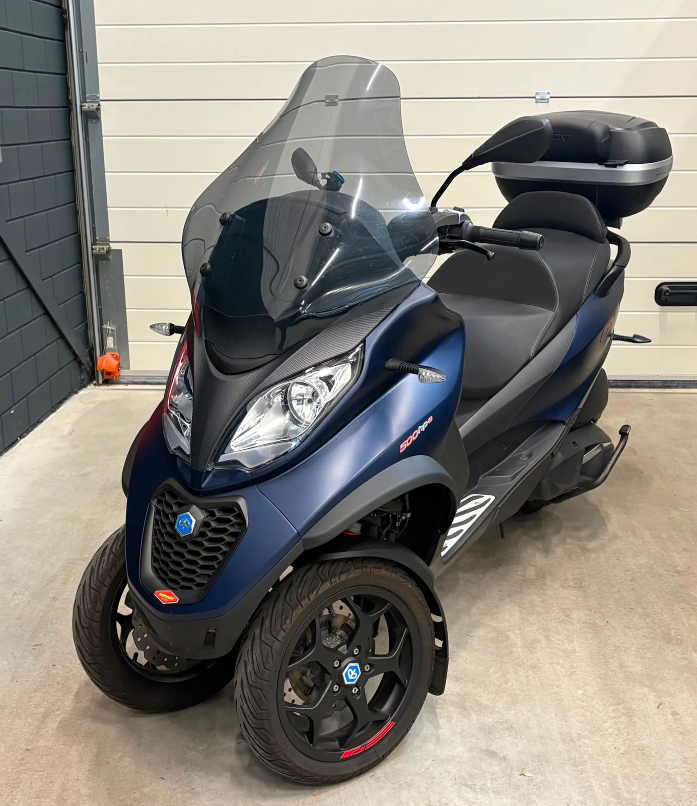 Piaggio MP3 500 (2024) — foto 1
