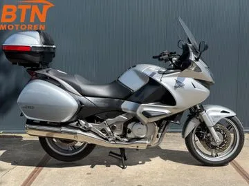 Honda NT 700 V Deauville (2009) — foto 1