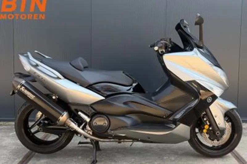 Yamaha Tmax (2011)