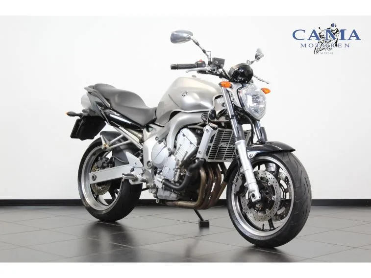 Yamaha FZ6 (2005) — foto 1