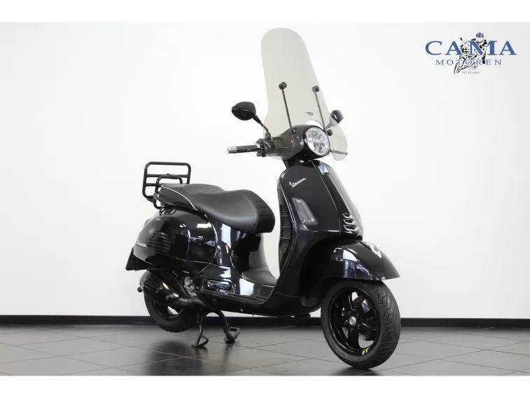 Vespa GTS 300 (2019) — foto 1