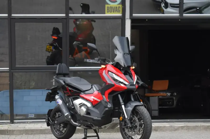 Honda NC X-ADV (2024)