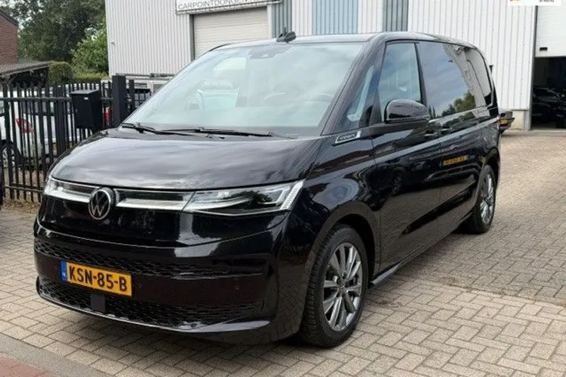 Volkswagen Multivan (2023)