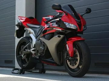 Honda CBR 600 RR A2 mogelijk (2007) — foto 1