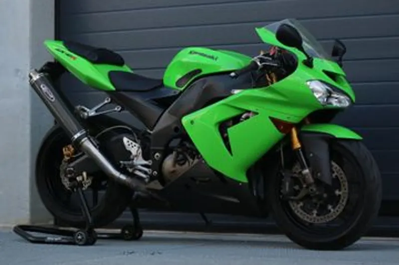 KAWASAKI ZX 10R Powercommander/Quickshifter A2 mogelijk (2005)