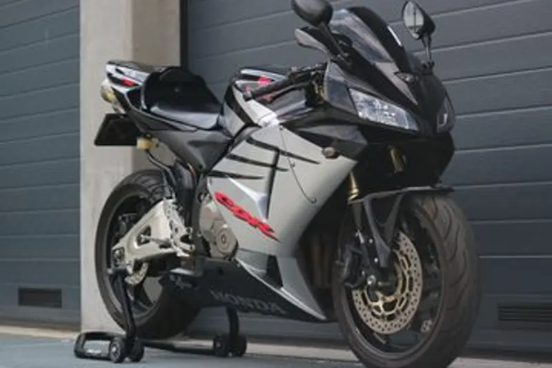 Honda CBR 600 RR A2 mogelijk (2005)