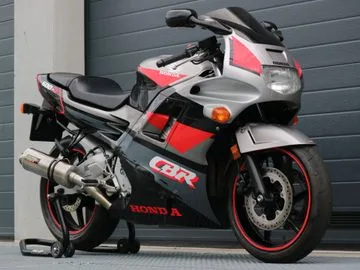Honda CBR600F (1993) — foto 1