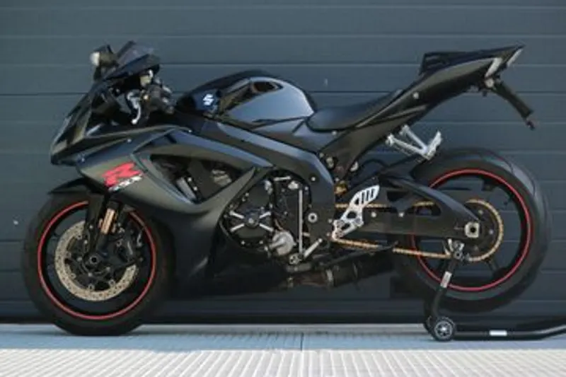 Suzuki GSX-R750 (2005)