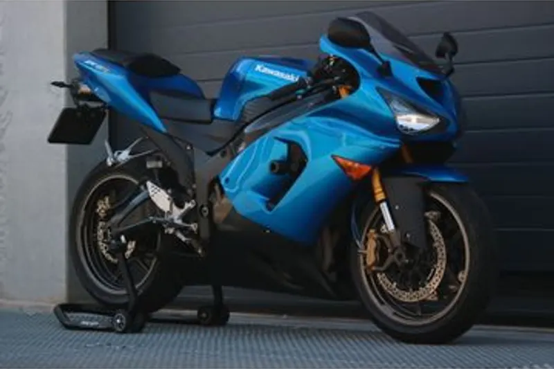 Kawasaki ZX-636 (2005)