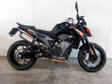 KTM 790 Duke (2023) — foto 1