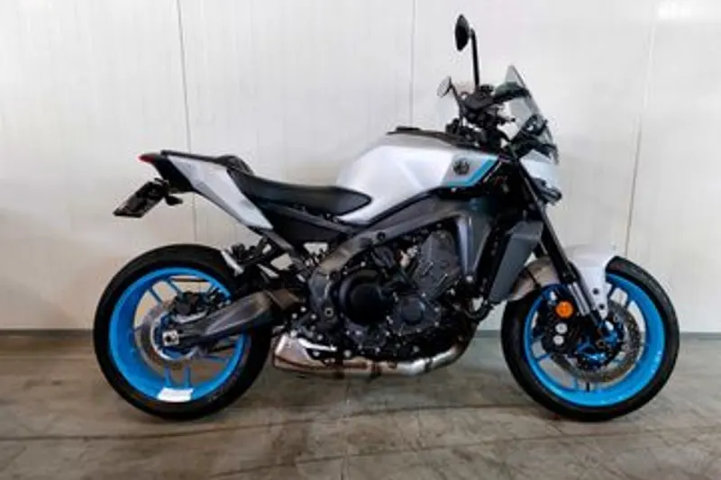 Yamaha MT-09 Y-AMT (2025)