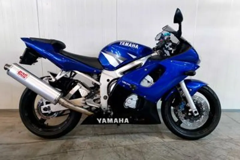 Yamaha YZF-R6 (2002)