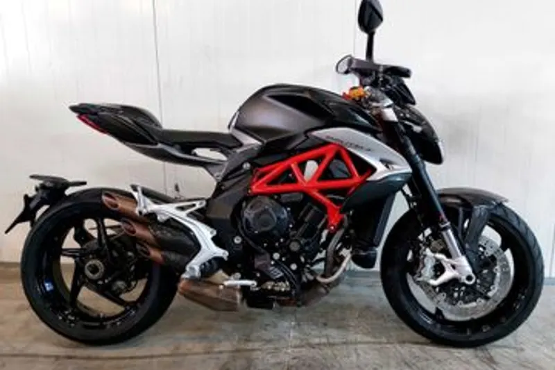 MV Agusta Brutale 800 (2016)