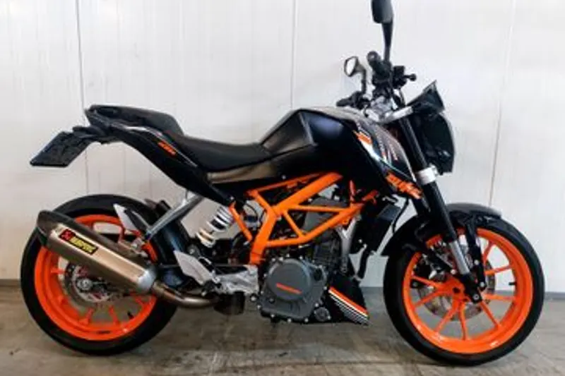 KTM 390 Duke (2015)