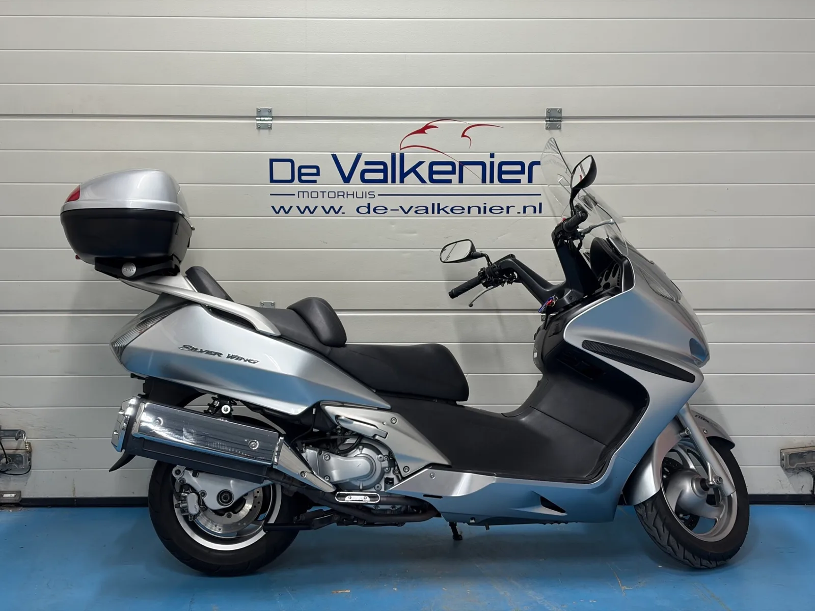 Honda FJ 600 S Silverwing (2009) — foto 1