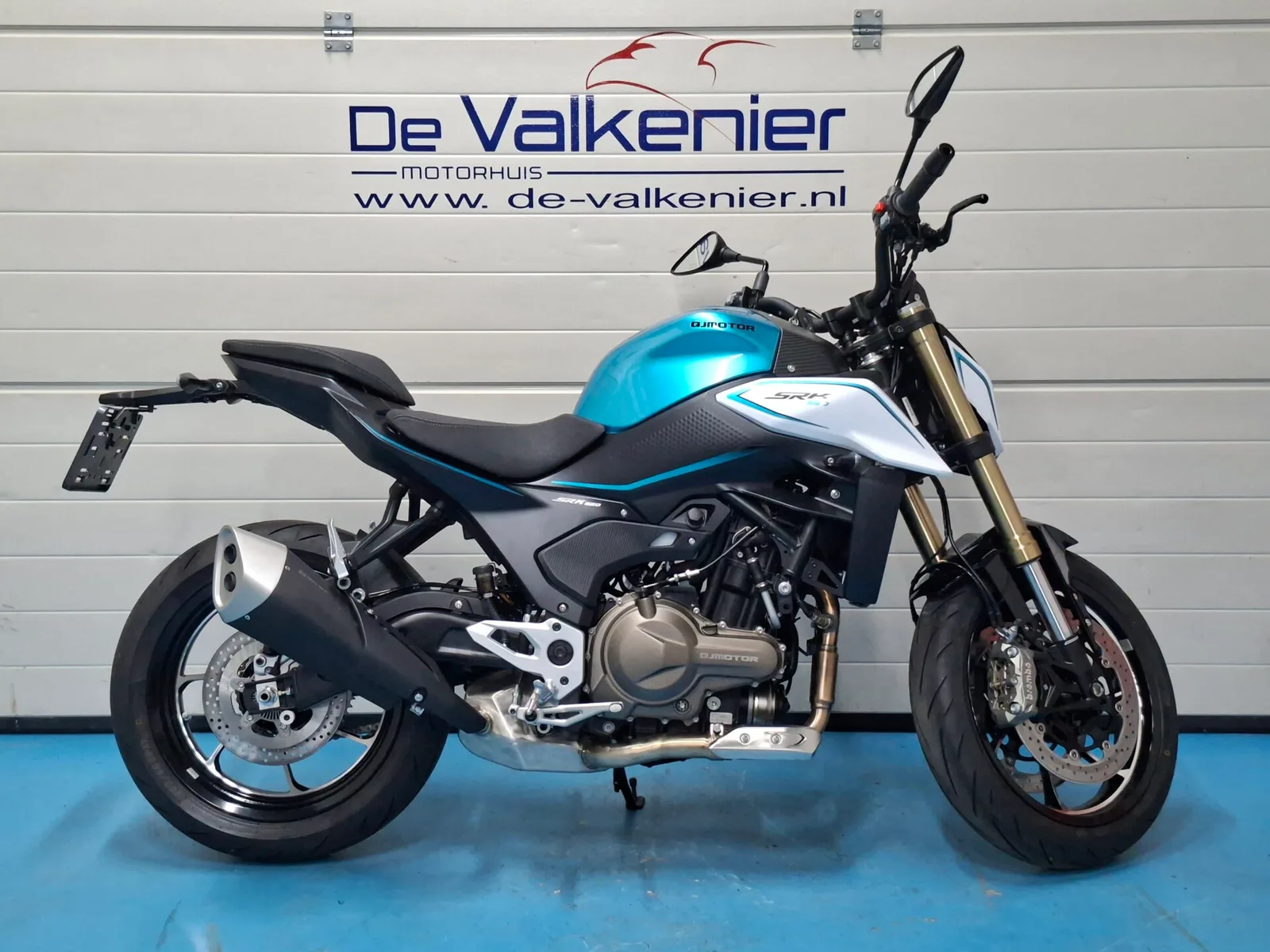 QJ Motor SRK 550 (2026) — foto 1