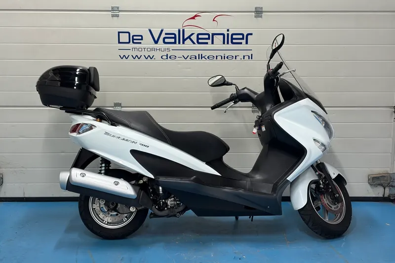 Suzuki BURGMAN AN 200 (2015)