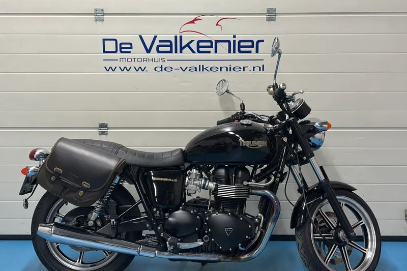 Triumph Bonneville T100 (2009)