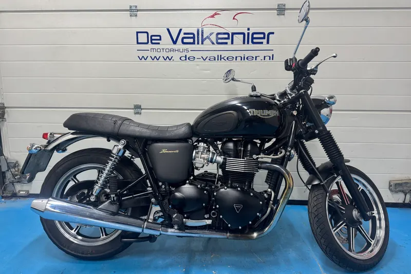 Triumph Bonneville T100 (2010)