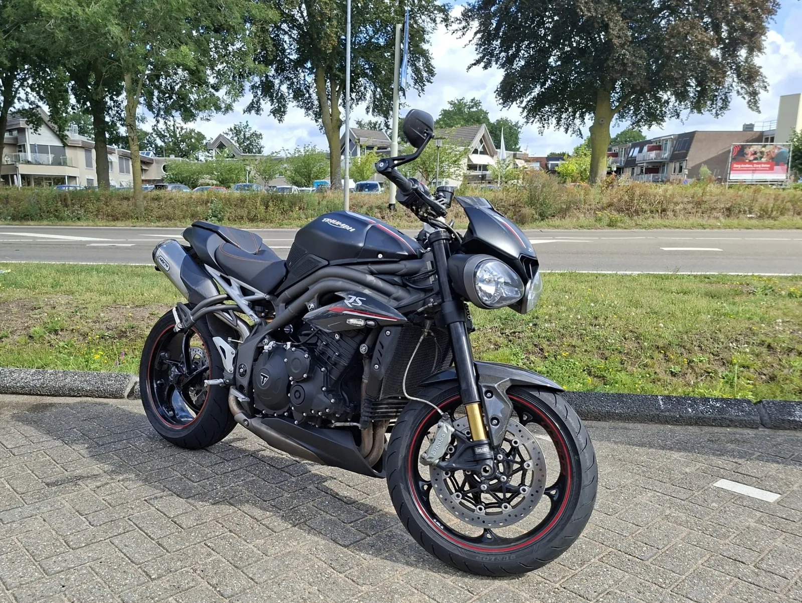 Triumph Speed Triple RS (2019) — foto 1