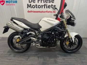 Triumph Street Triple 675 (2011) — foto 1