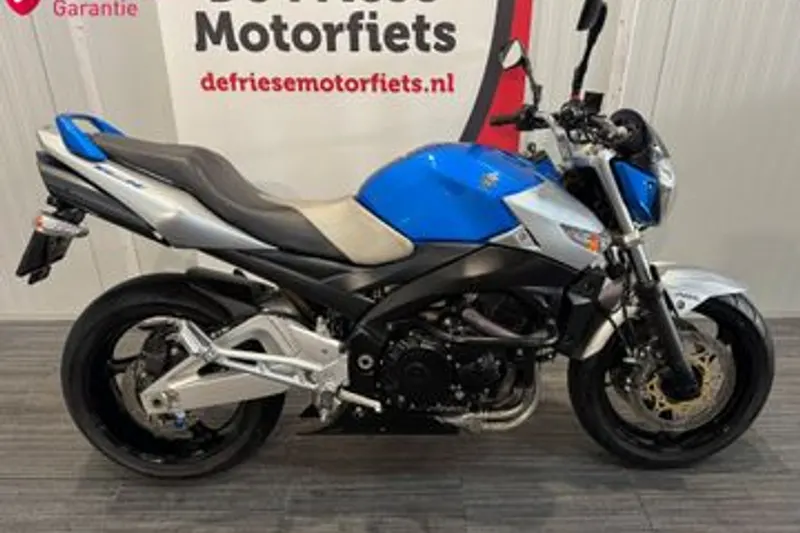 Suzuki GSR600 (2009)