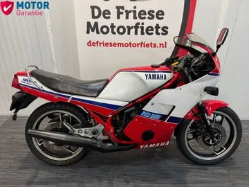 Yamaha RD 350 (1986) — foto 1