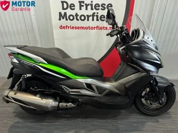 Kawasaki J 300 (2014) — foto 1