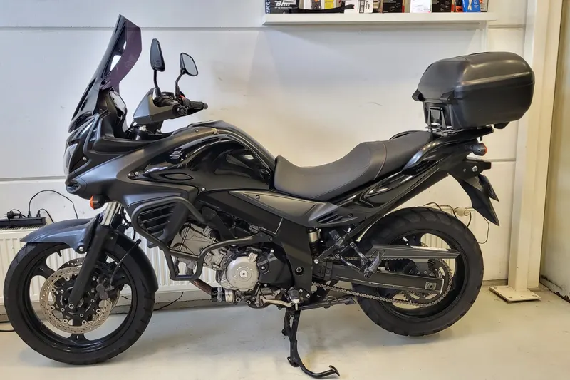 Suzuki Dl650a v-strom touring black rhino (2013)