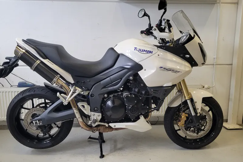 Triumph Tiger 1050 SE (2007)