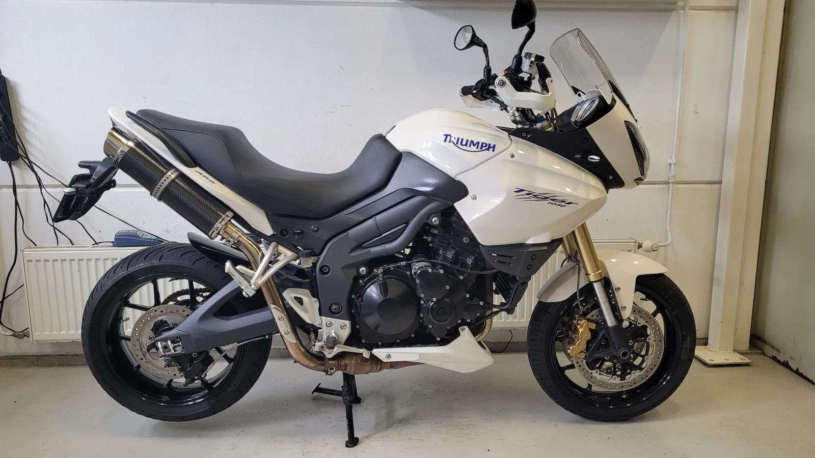 Triumph Tiger 1050 SE (2007) — foto 1