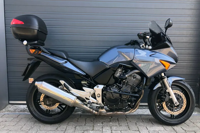 Honda CBF 600 S (2004)
