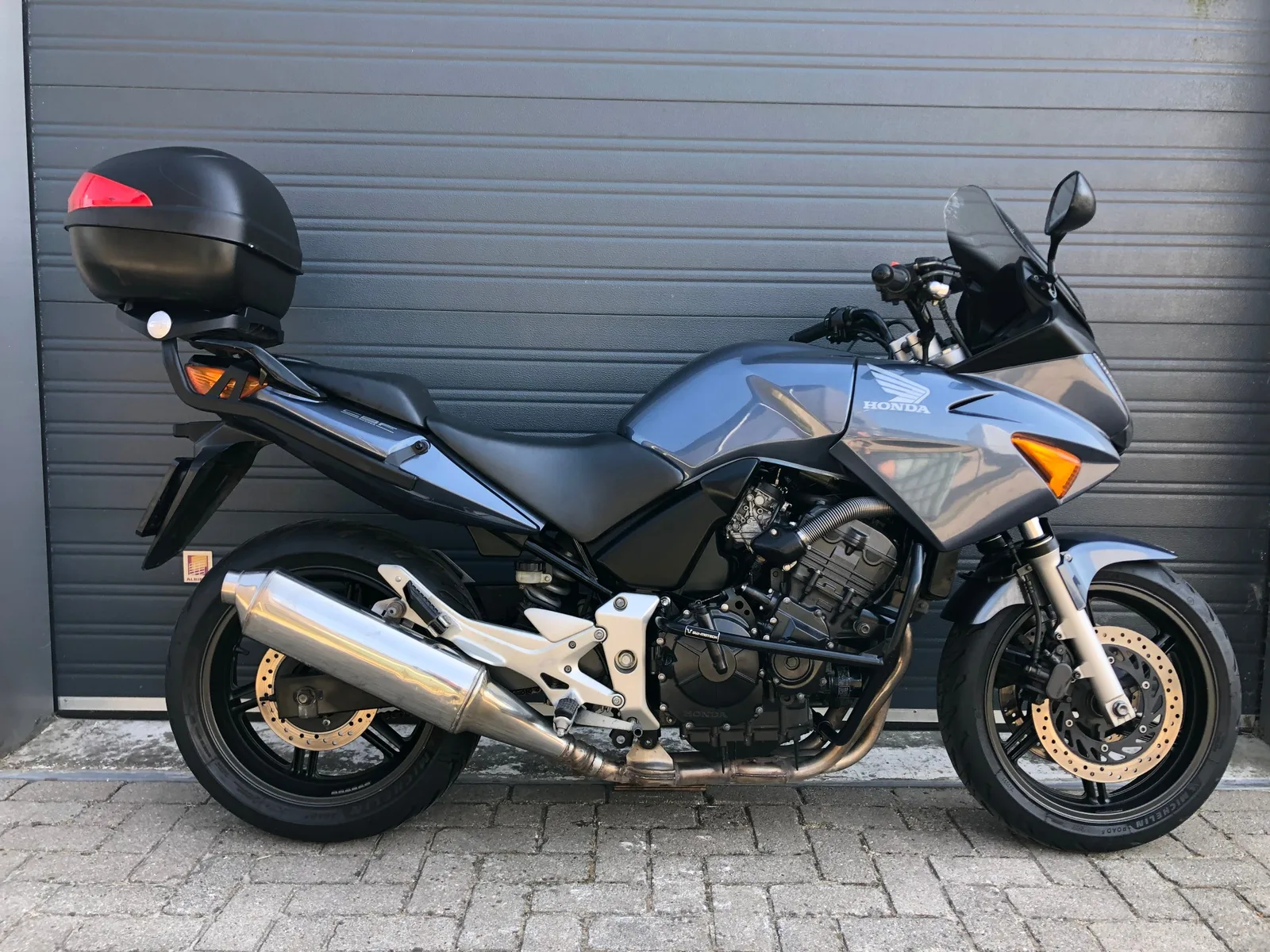 Honda CBF 600 S (2004) — foto 1