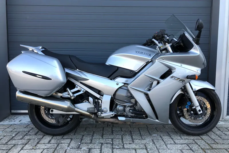 Yamaha FJR1300 (2002)