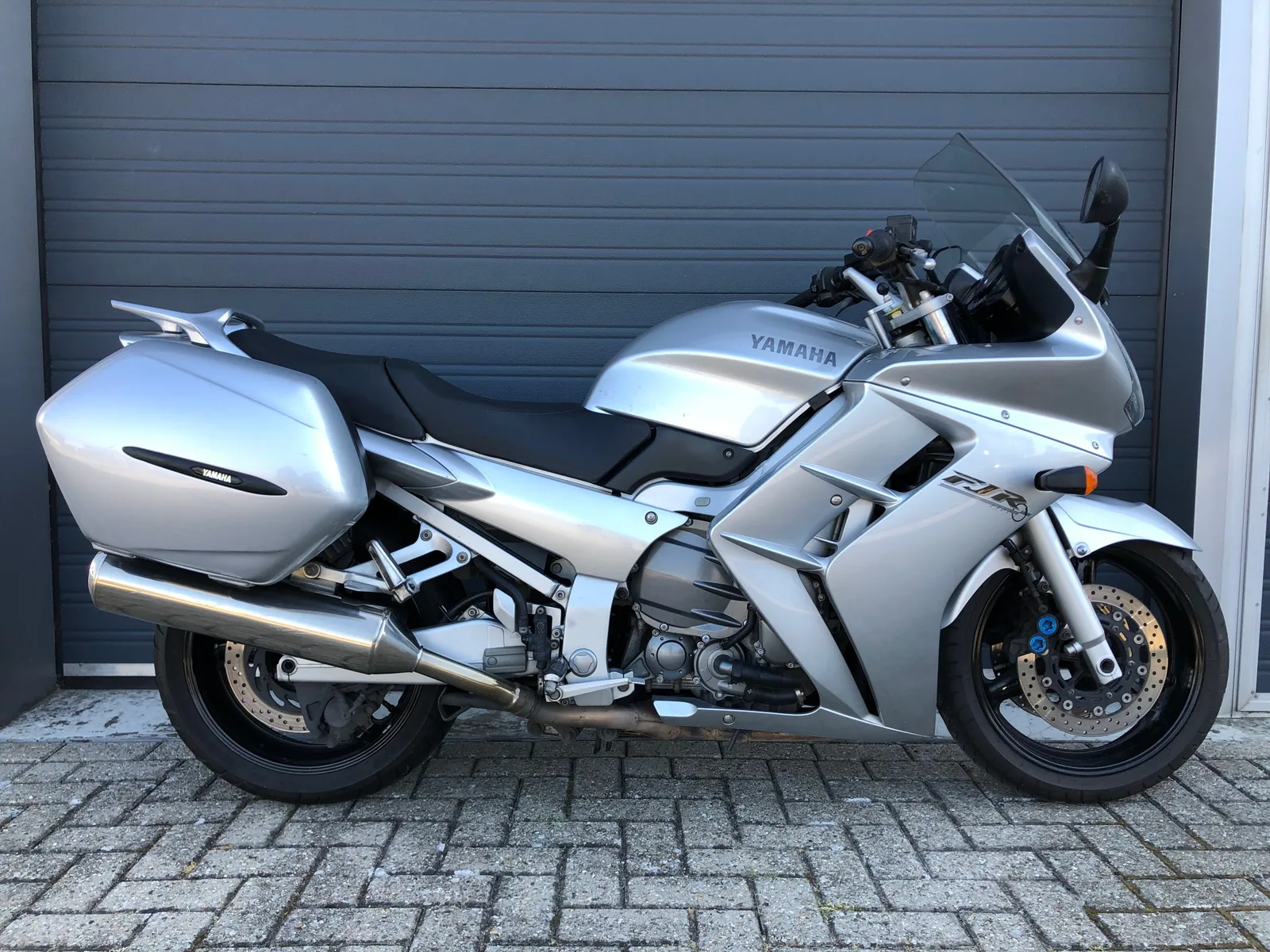 Yamaha FJR1300 (2002) — foto 1