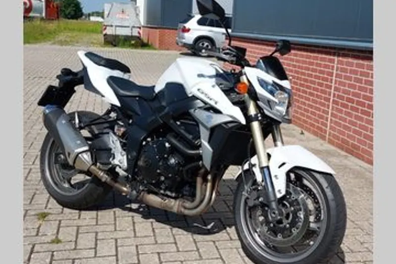 Suzuki GSR 750 zeer netjes (2013)