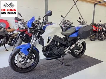BMW F 800 R (2014) — foto 1
