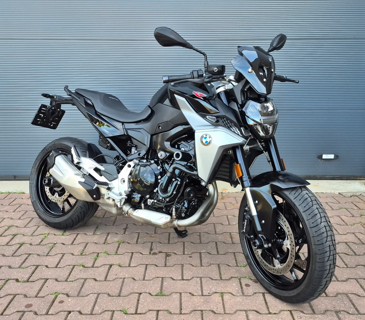 BMW F 900 R (2021) — foto 1
