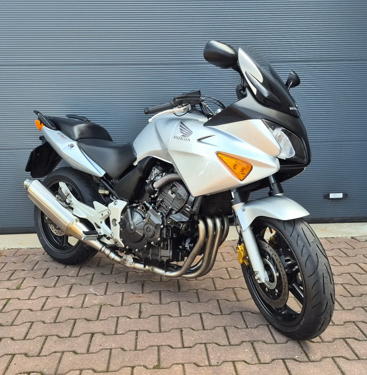 Honda CBF600 (2004) — foto 1