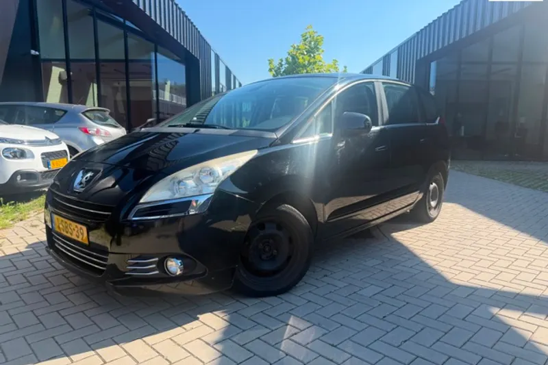 Peugeot 5008 (2009)