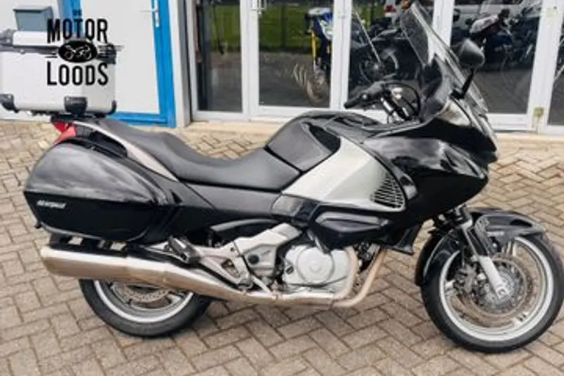 Honda NT 700 V DEAUVILLE ABS (2006)