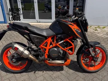 KTM 690 DUKE R (2016) — foto 1
