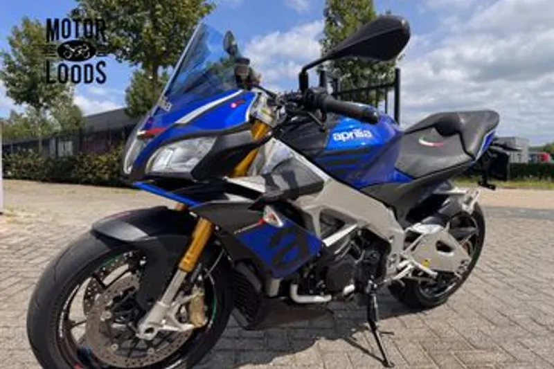 Aprilia Tuono V4 1100 RR (2015)