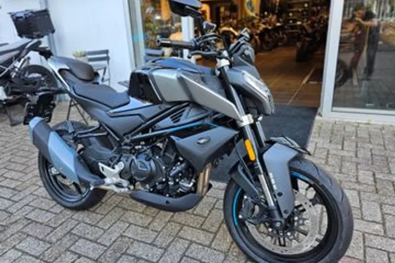 CFMOTO 450 NK (2026)