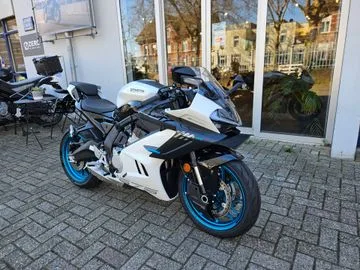 CFMOTO 675 SR-R (2025) — foto 1