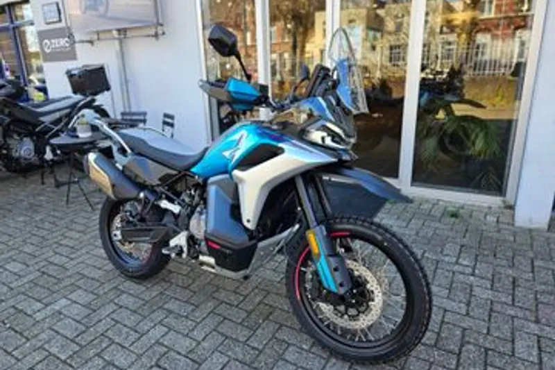 CFMOTO 800 MT-X (2026)