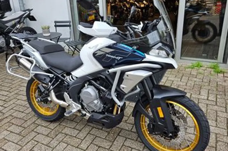 CFMOTO 700 MT ADVENTURE (2026)