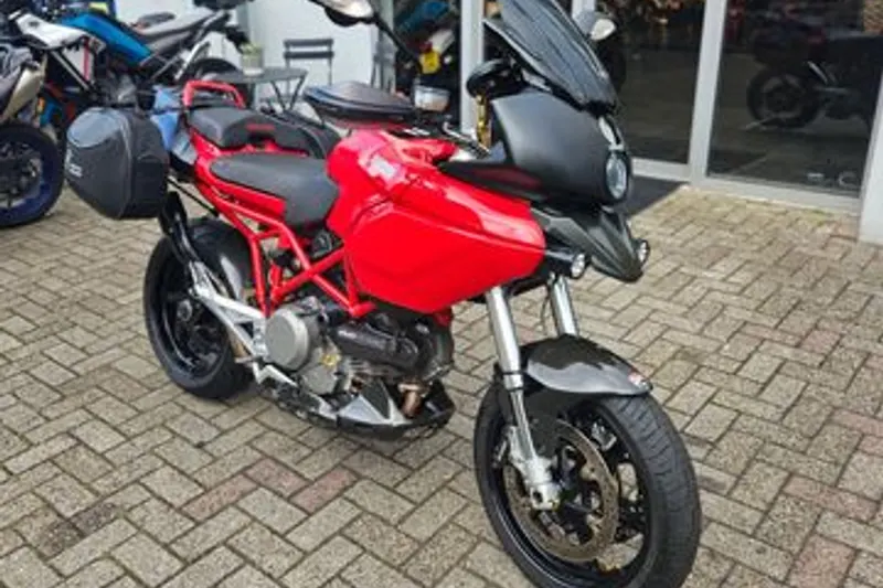 DUCATI MULTISTRADA 1100 (2006)